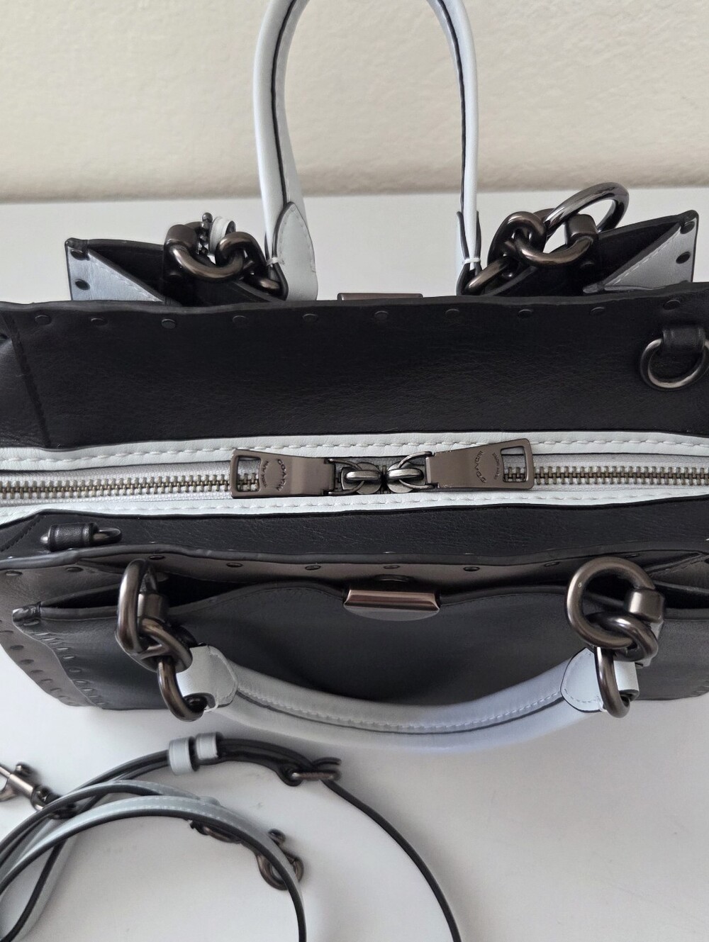 ✨️Coach Dreamer 27 Shoulder Bag Satchel In Colorblock With Rivets - Picture 9 of 12